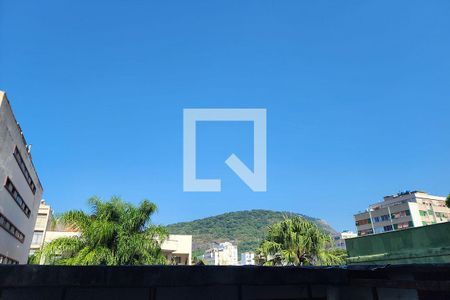 Casa à venda com 300m², 4 quartos e 2 vagasTerraço