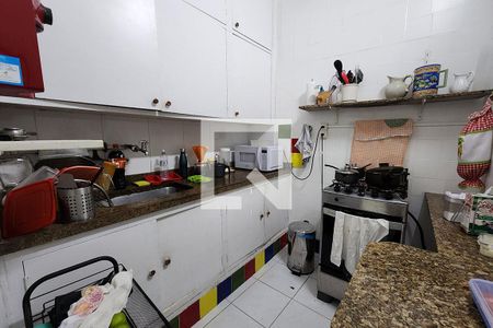 Casa à venda com 300m², 4 quartos e 2 vagasCozinha