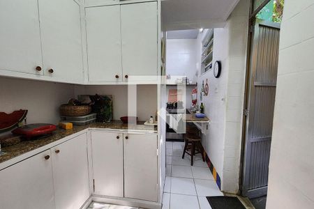 Casa à venda com 300m², 4 quartos e 2 vagasCozinha