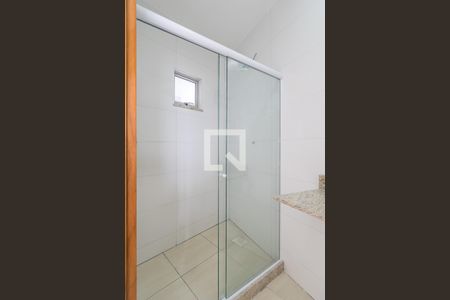 Banheiro da Suíte de apartamento para alugar com 1 quarto, 30m² em Olaria, Rio de Janeiro