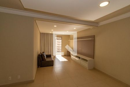 Sala de Estar/Jantar  de apartamento para alugar com 4 quartos, 130m² em Vila Itapura, Campinas