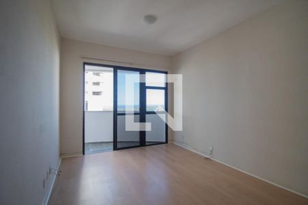 Sala  de apartamento para alugar com 2 quartos, 72m² em Barra da Tijuca, Rio de Janeiro
