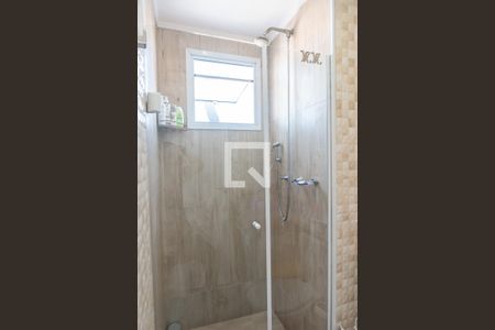 Apartamento à venda com 65m², 2 quartos e 2 vagasBanheiro da suíte