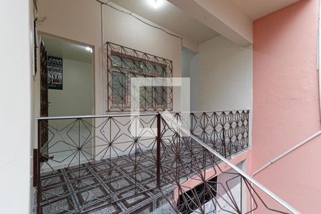 Casa para alugar com 340m², 2 quartos e 2 vagasEntrada