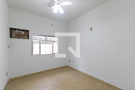 Quarto de casa para alugar com 2 quartos, 340m² em Todos Os Santos, Rio de Janeiro