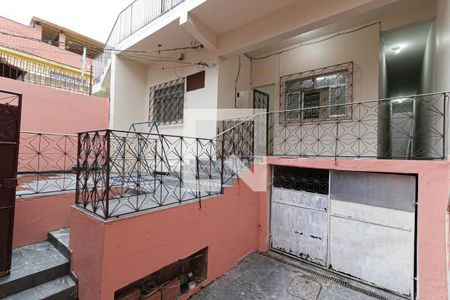 Casa para alugar com 340m², 2 quartos e 2 vagasFachada plaquinha 