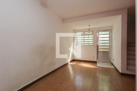 Sala de casa de condomínio para alugar com 3 quartos, 70m² em Vila Celeste, São Paulo
