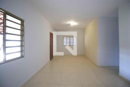 Sala de casa para alugar com 3 quartos, 220m² em Jardim Europa, Goiânia