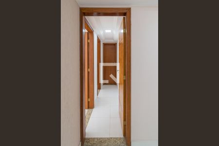 Sala - Corredor de apartamento para alugar com 2 quartos, 70m² em Bonsucesso, Rio de Janeiro
