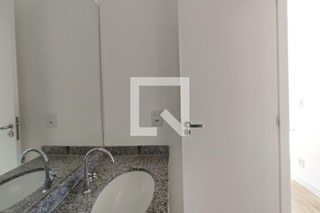 Banheiro Social de apartamento à venda com 2 quartos, 55m² em Parque Itália, Campinas
