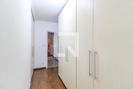 Casa à venda com 300m², 3 quartos e 2 vagasCloset da Suíte