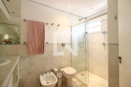 Apartamento à venda com 150m², 3 quartos e 1 vagaBanheiro da Suíte