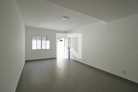 Escada de apartamento para alugar com 3 quartos, 89m² em Santana, São Paulo