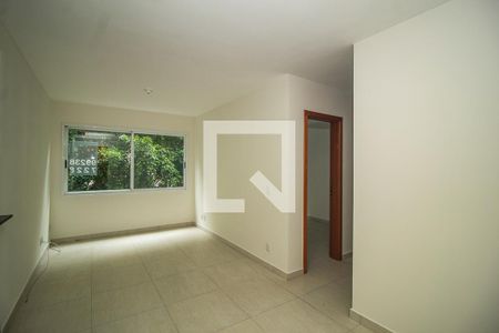 Sala de apartamento à venda com 2 quartos, 57m² em Menino Deus, Porto Alegre