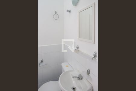 Banheiro da Suíte de casa para alugar com 1 quarto, 20m² em Vila Ipojuca, São Paulo