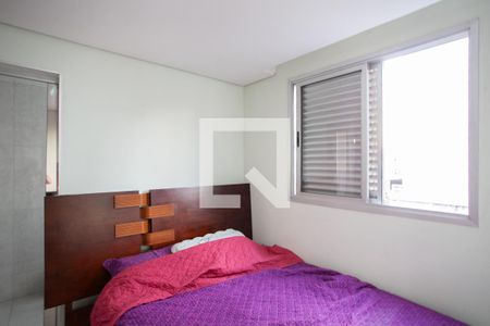 Apartamento à venda com 130m², 4 quartos e 2 vagasSuíte 2