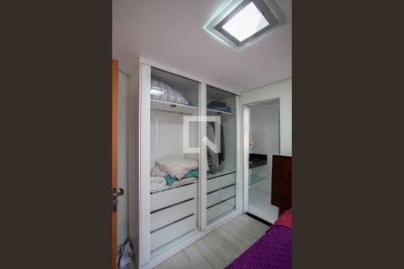 Apartamento à venda com 130m², 4 quartos e 2 vagasSuíte 2