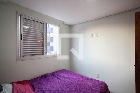 Apartamento à venda com 130m², 4 quartos e 2 vagasSuíte 2