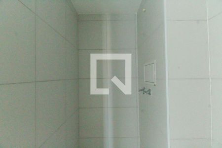 Banheiro de kitnet/studio para alugar com 1 quarto, 23m² em Vila Esperança, São Paulo