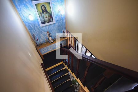 Casa à venda com 380m², 3 quartos e 5 vagasEscada