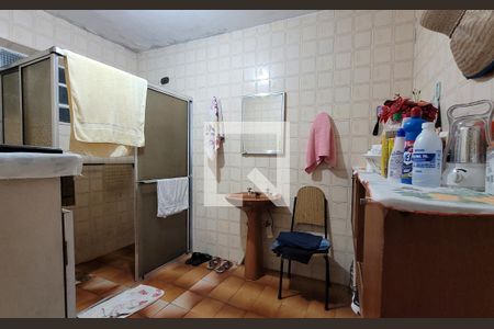 Casa à venda com 160m², 3 quartos e 4 vagas Casa à venda com 160m², 3 quartos e 4 vagasBanheiro