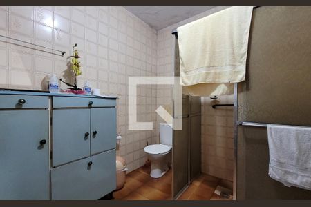 Casa à venda com 160m², 3 quartos e 4 vagas Casa à venda com 160m², 3 quartos e 4 vagasBanheiro