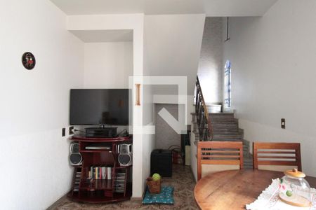 Sala de casa à venda com 3 quartos, 104m² em Jaraguá, Belo Horizonte