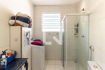 Banheiro de kitnet/studio para alugar com 1 quarto, 54m² em Santa Efigênia, São Paulo