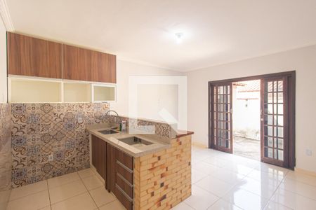 Sala/Cozinha de casa para alugar com 2 quartos, 180m² em Campo Grande, Rio de Janeiro