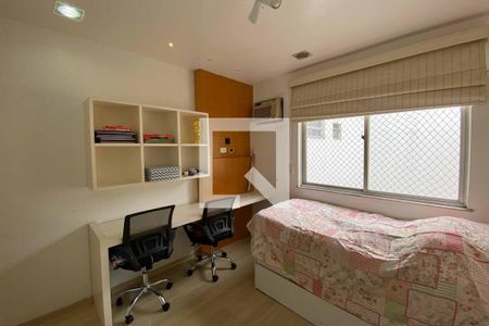 Apartamento à venda com 160m², 3 quartos e 1 vaga Apartamento à venda com 160m², 3 quartos e 1 vagaQuarto 2 - Suite
