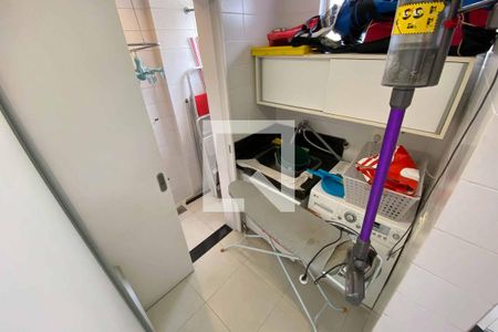 Apartamento à venda com 160m², 3 quartos e 1 vaga Apartamento à venda com 160m², 3 quartos e 1 vagaÁrea de Serviço