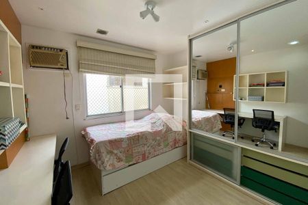 Apartamento à venda com 160m², 3 quartos e 1 vaga Apartamento à venda com 160m², 3 quartos e 1 vagaQuarto 2 - Suite