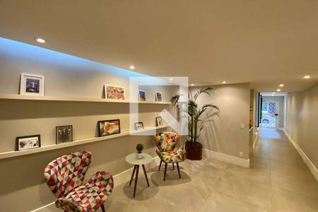 Apartamento à venda com 160m², 3 quartos e 1 vaga Apartamento à venda com 160m², 3 quartos e 1 vagaPortaria