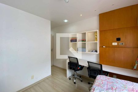 Apartamento à venda com 160m², 3 quartos e 1 vaga Apartamento à venda com 160m², 3 quartos e 1 vagaQuarto 2 - Suite