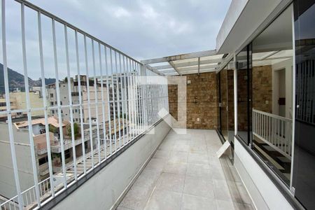 Apartamento à venda com 160m², 3 quartos e 1 vaga Apartamento à venda com 160m², 3 quartos e 1 vaga3º piso - Área externa