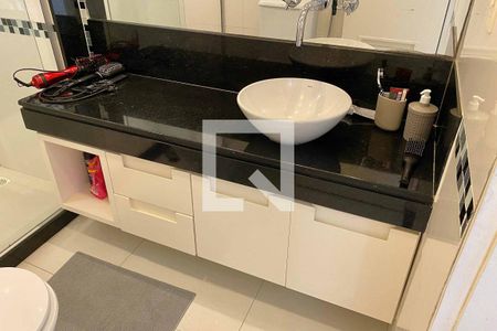 Apartamento à venda com 160m², 3 quartos e 1 vaga Apartamento à venda com 160m², 3 quartos e 1 vagaSuite - Quarto 2