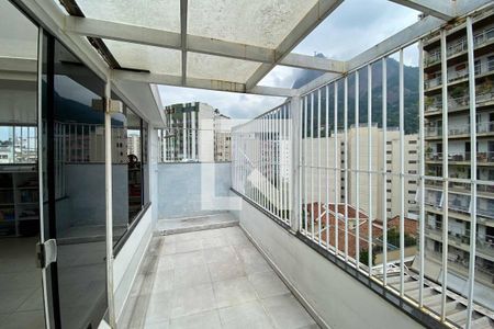 Apartamento à venda com 160m², 3 quartos e 1 vaga Apartamento à venda com 160m², 3 quartos e 1 vaga3º piso - Área externa