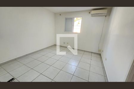 Quarto Suíte de casa para alugar com 2 quartos, 70m² em Embaré, Santos