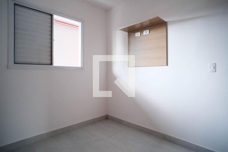 Quarto 2 de apartamento para alugar com 2 quartos, 39m² em Jardim Maringa, São Paulo