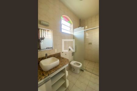 Banheiro da Suíte de casa à venda com 3 quartos, 360m² em Novo Horizonte, Betim