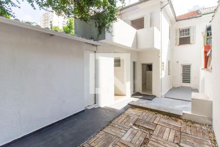 Casa para alugar com 275m², 3 quartos e 1 vagaQuintal