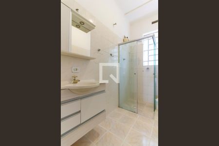 Casa para alugar com 275m², 3 quartos e 1 vagaBanheiro Social