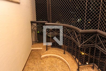 Apartamento à venda com 142m², 3 quartos e 3 vagasVaranda da Suite 03