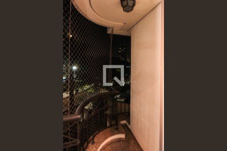 Apartamento à venda com 142m², 3 quartos e 3 vagasVaranda da Suite 02