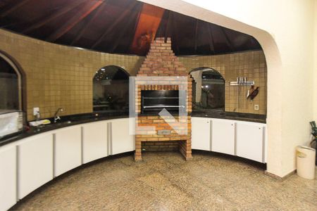 Apartamento à venda com 142m², 3 quartos e 3 vagasÁrea comum - Churrasqueira