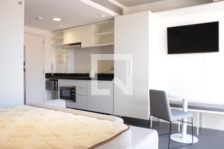 Quarto de kitnet/studio à venda com 1 quarto, 28m² em Jardim das Bandeiras, São Paulo