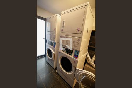 Studio à venda com 28m², 1 quarto e sem vaga Studio à venda com 28m², 1 quarto e sem vagaLavanderia