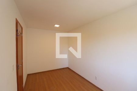 Quarto 2 de apartamento para alugar com 2 quartos, 44m² em Alcântara, São Gonçalo