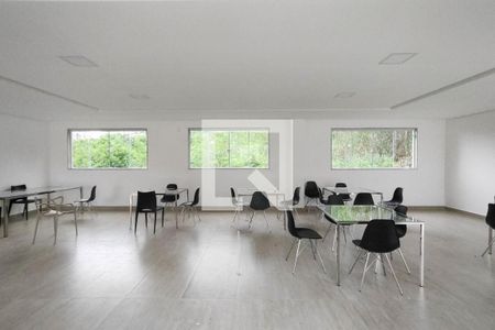 Apartamento para alugar com 44m², 2 quartos e 1 vagaÁrea comum - Salão de festas