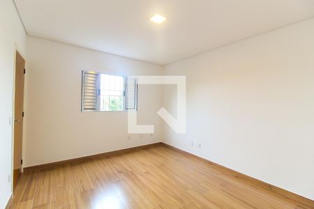 Suíte de casa para alugar com 2 quartos, 150m² em Vila Carmosina, São Paulo